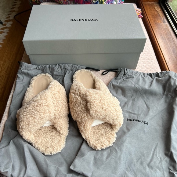 NEW Balenciaga Drapy Shearling Slide Sandals 40.5/10.5 - Picture 9 of 14